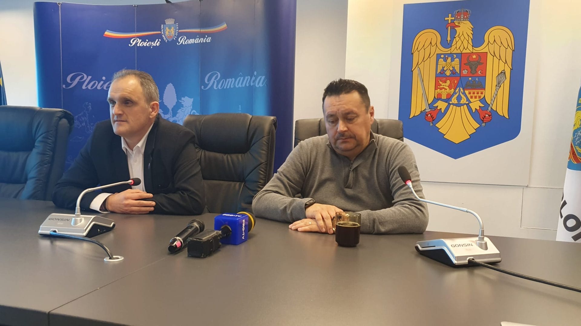 nanu si volosevici