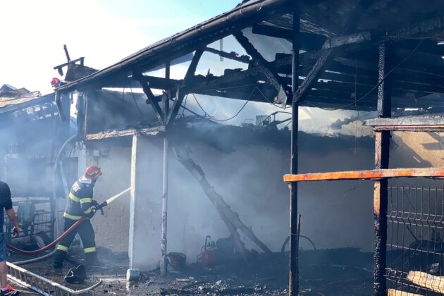 incendiu boldesti scaeni
