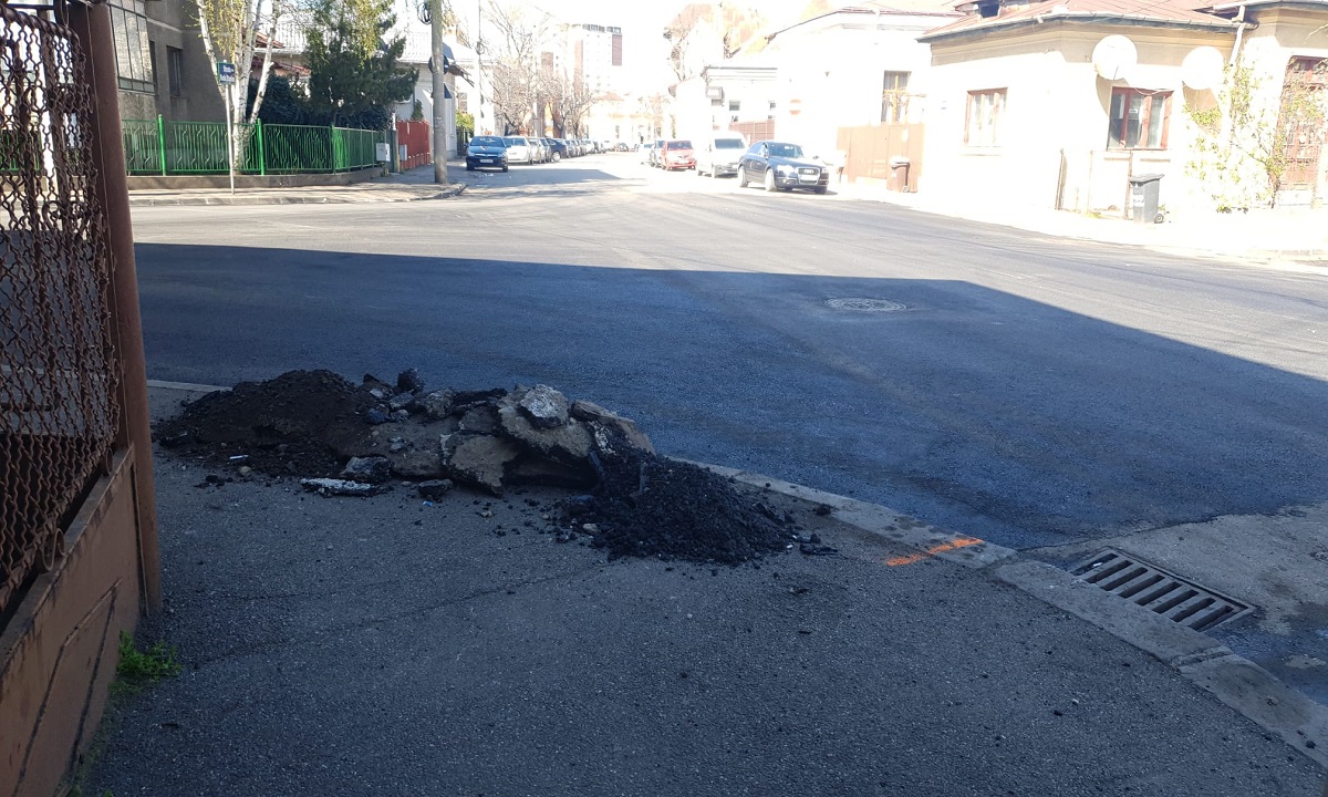 bucati asfalt vechi