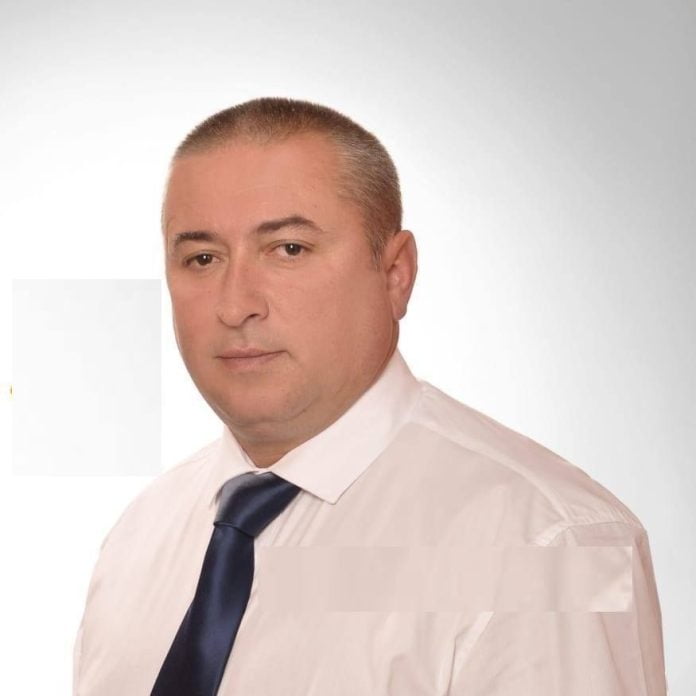 iulian nae primar cosminele