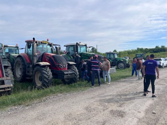 protest fermieri impotriva rachetelor antigrindina