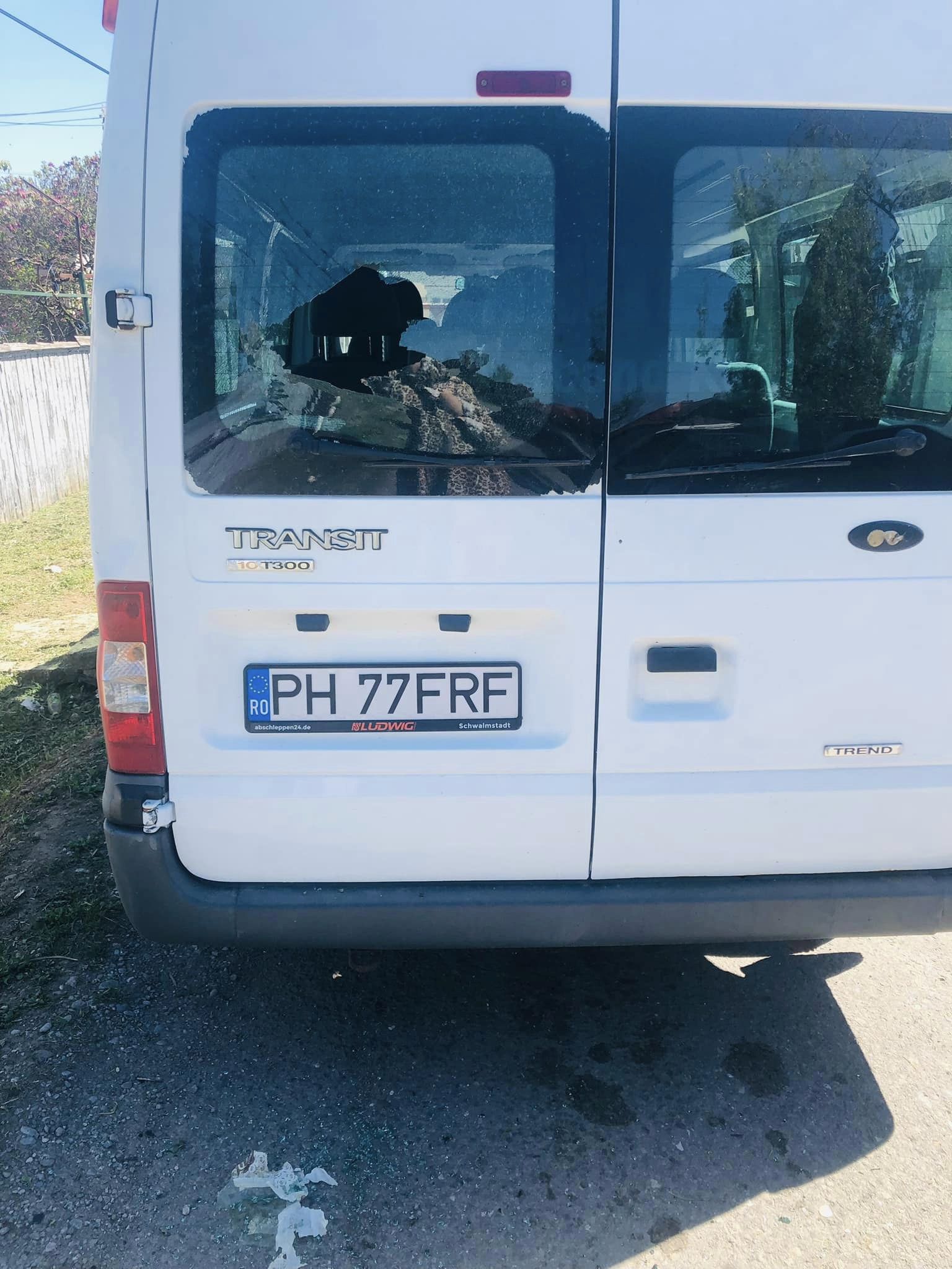 geam spart microbuz