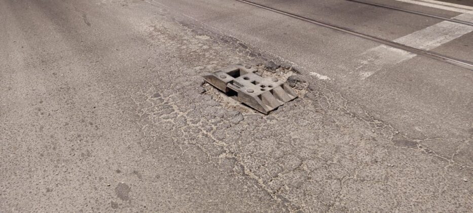 gropi soseaua vestului ploiesti