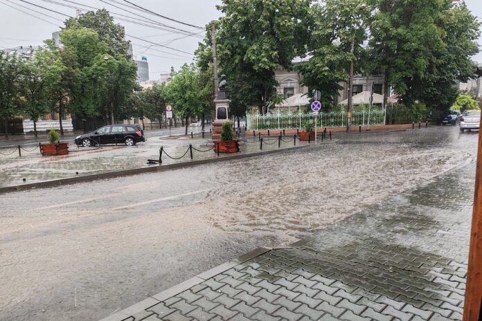 apa bulevardul independentei