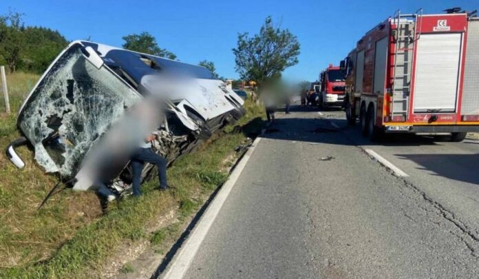 accident grav autocar copii valcea