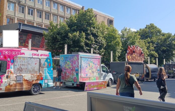 Festival persoane cu dizabilitati