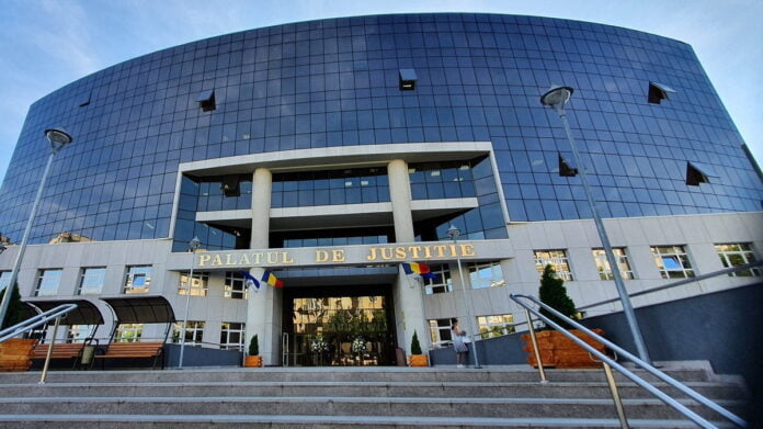 Ploiești - Palatul de justiție - judecători