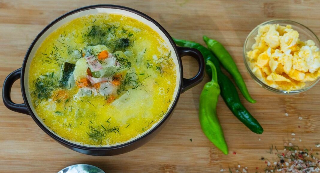 Ciorba-munteneasca-de-dovlecel-cu-iaurt-chef-Dan-Neagu