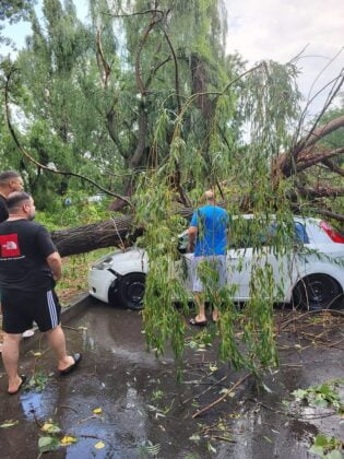 avarii furtuna ploiesti