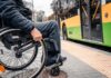 Ploieștiul, orașul neprietenos cu oamenii cu dizabilități persoana dizabilitati autobuz