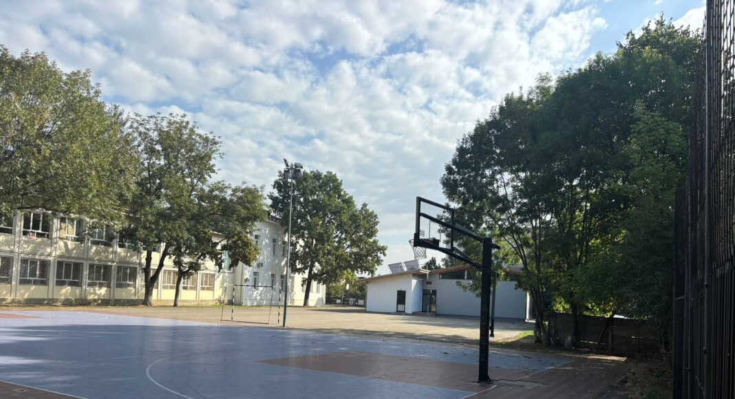 terenuri de sport scoli ploiesti