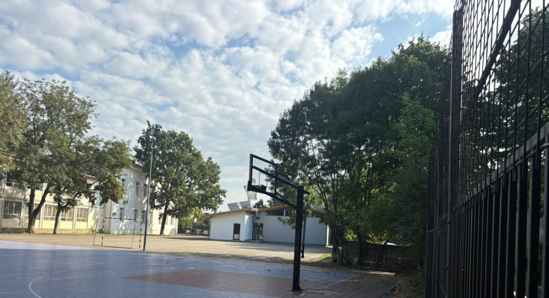 terenuri de sport scoli ploiesti