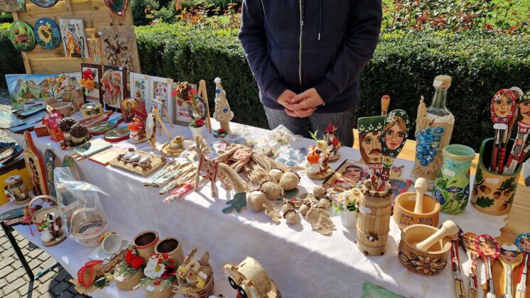targul mestesugurilor traditionale ploiesti