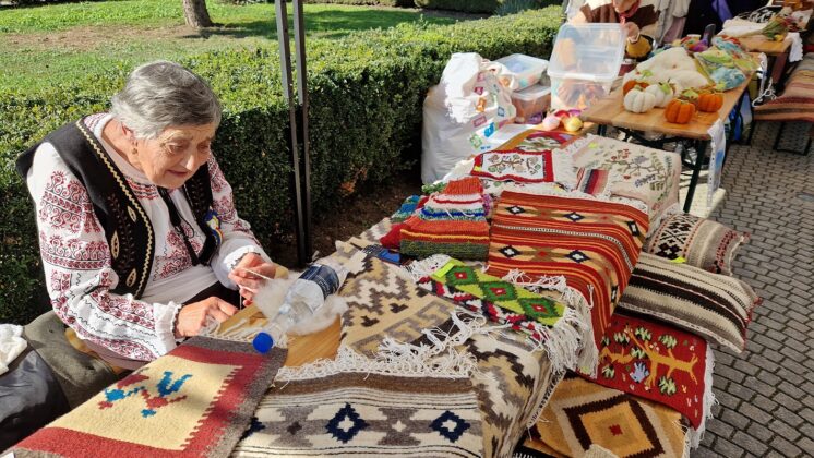 targul mestesugurilor traditionale ploiesti
