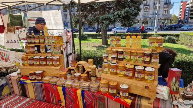 targul mestesugurilor traditionale ploiesti