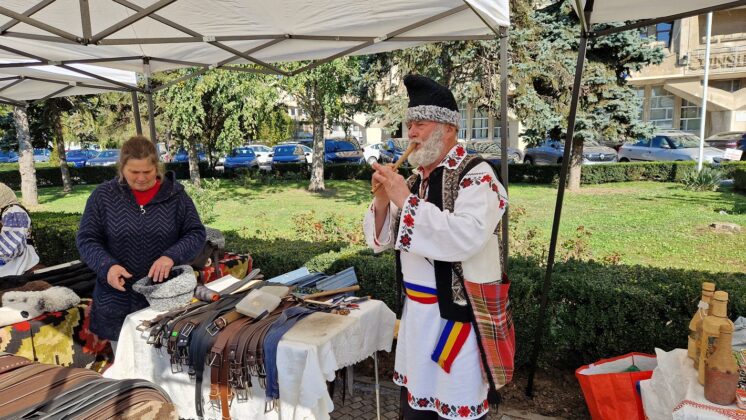 targul mestesugurilor traditionale ploiesti