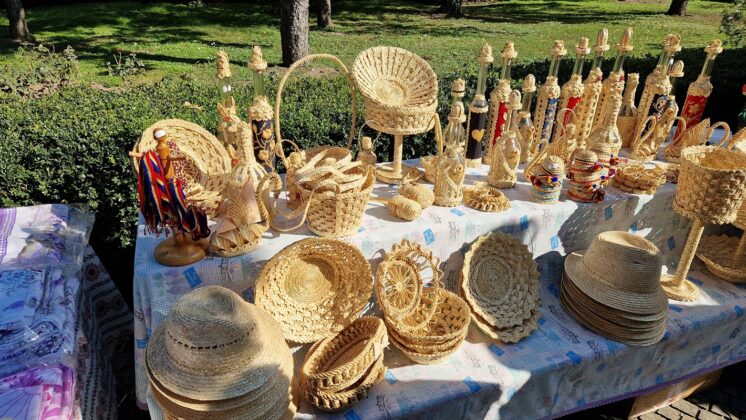 targul mestesugurilor traditionale ploiesti