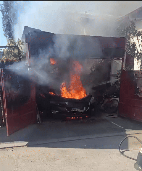 incendiu auto ploiesti
