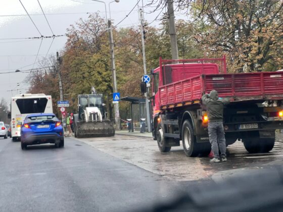 statii autobuz bulevard beton spart