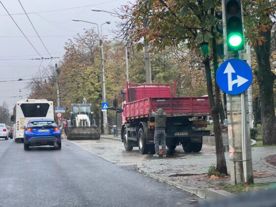 statii autobuz bulevard beton spart