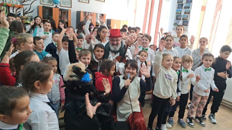 teatru la noi in sat