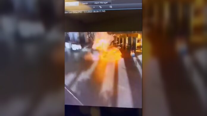explozie tesla cybertruck