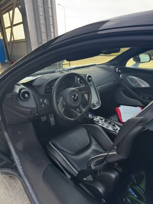 McLaren GT rar