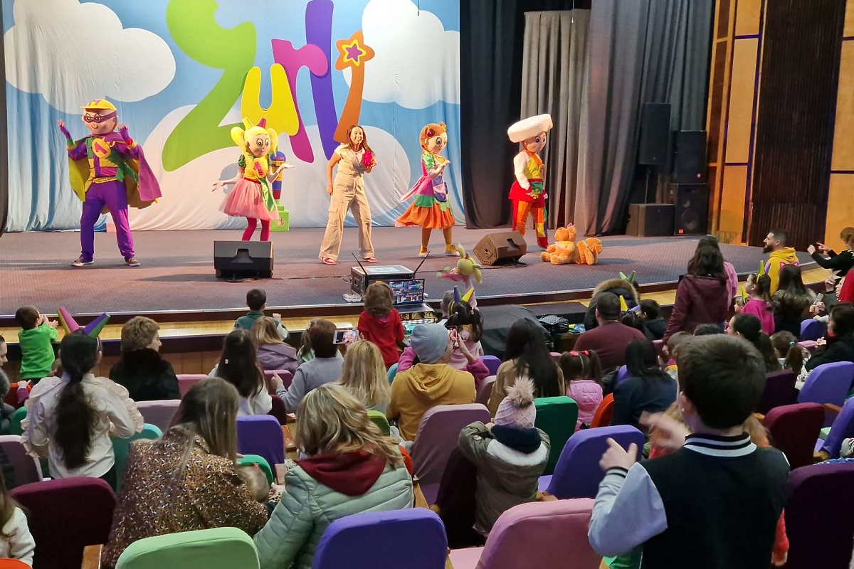 zurli casa tineretului campina