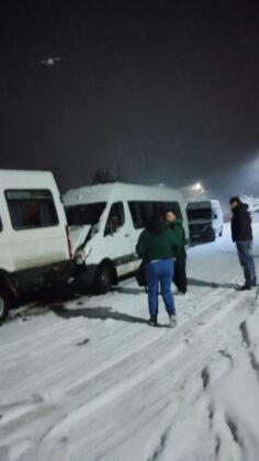 accident microbuz aricesti