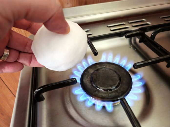 zapada topita pe aragaz