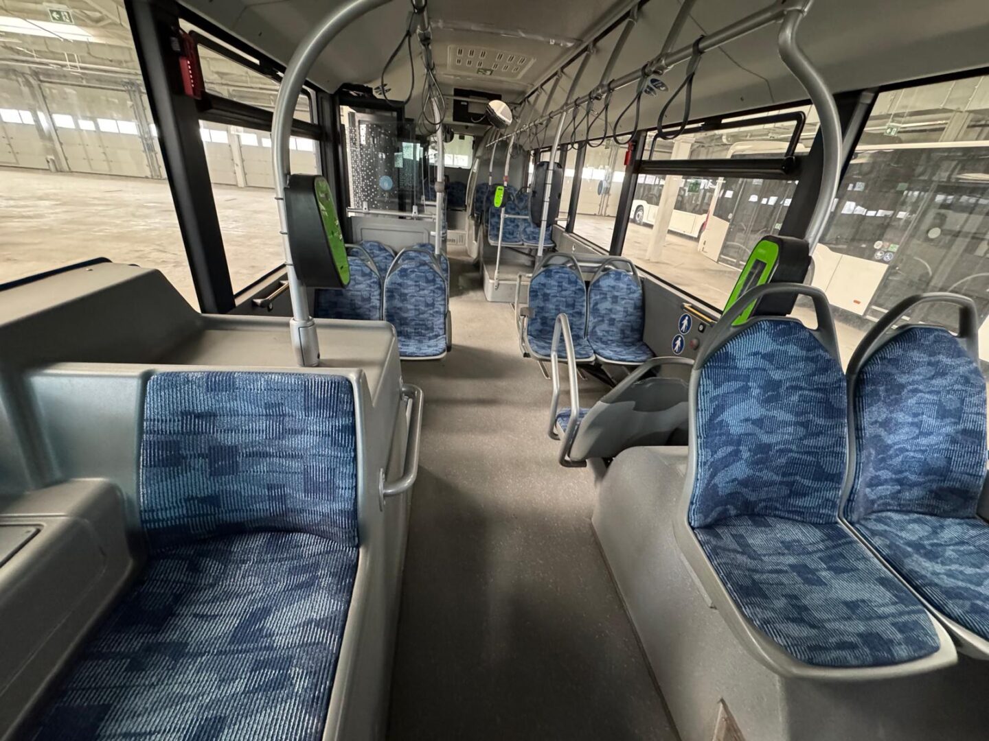 autobuz interior targoviste