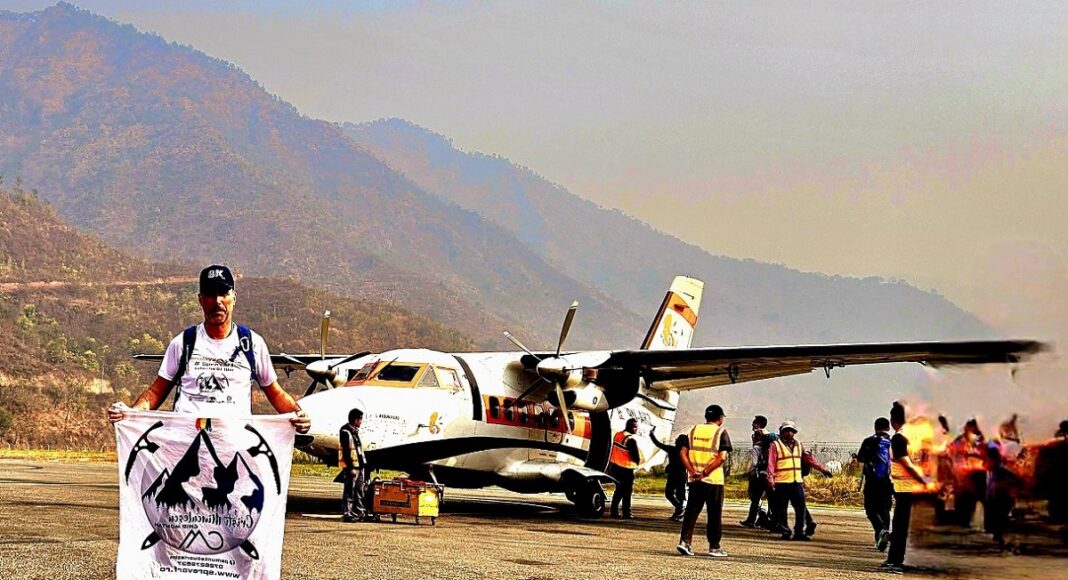 cristi minculescu avion himalaya