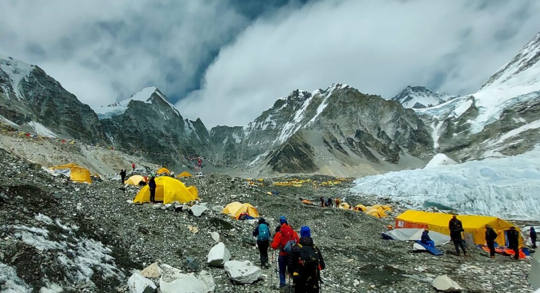 expeditie himalaya cristi minculescu