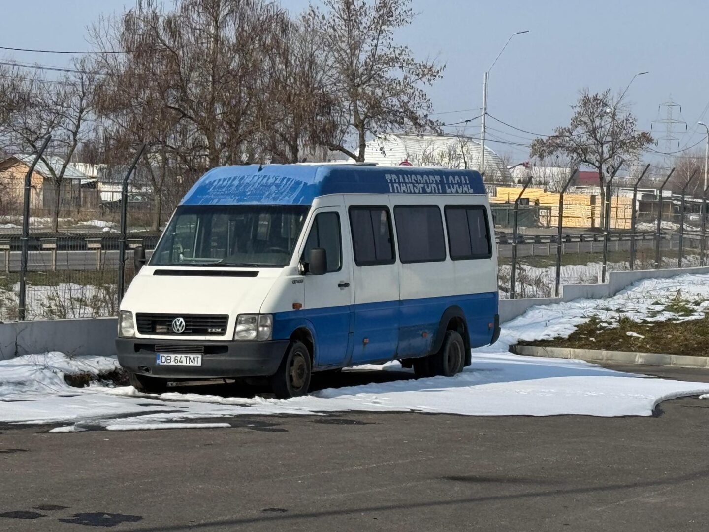 microbuz vechi targoviste.jpeg