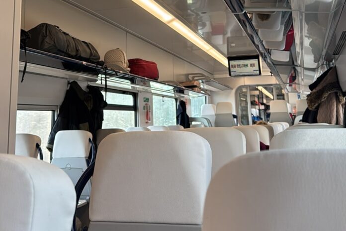 interior vagon ploiesti-bucuresti
