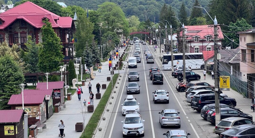 orasul busteni centru pasarela
