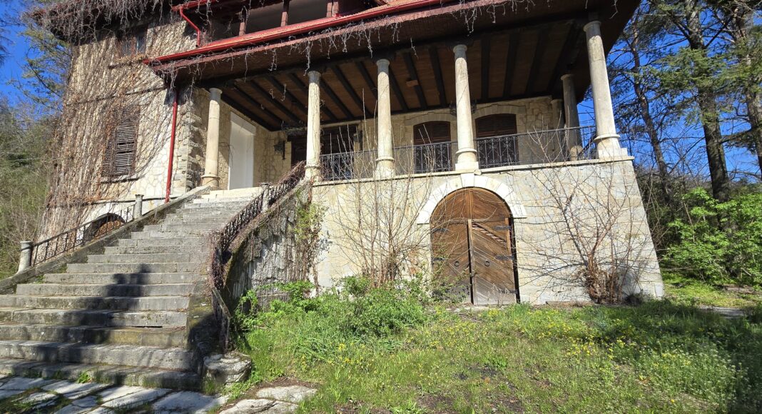 conacul matac din valea calugareasca