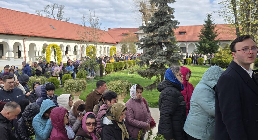 florii la manastirea ghighiu