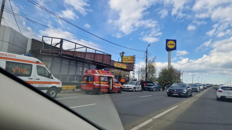 accident strada strandului trafic blocat
