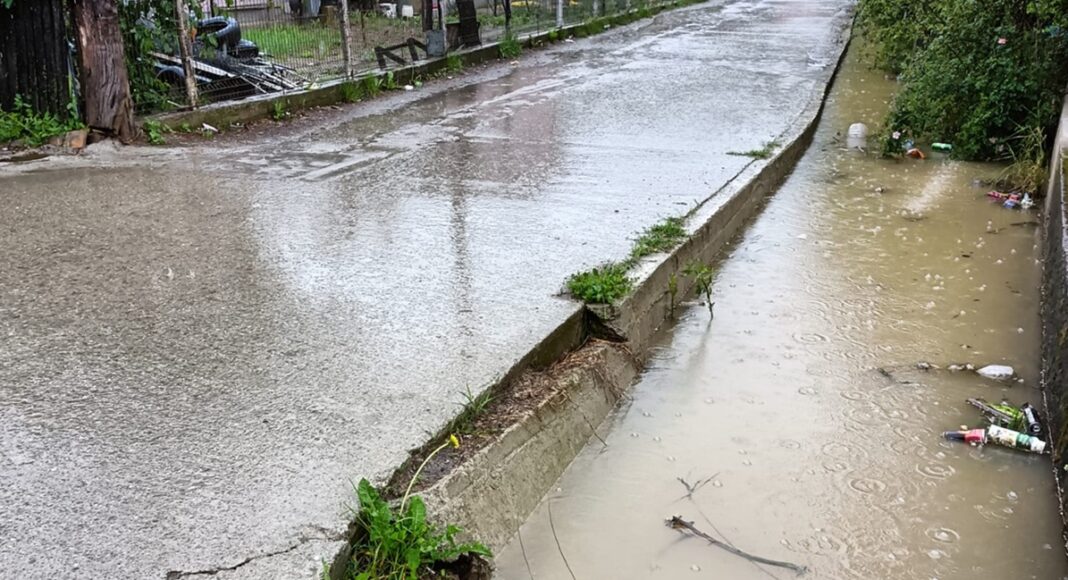 santuri apă