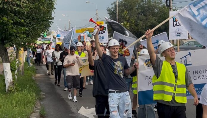 Ploiești - marșul elevilor și studenților