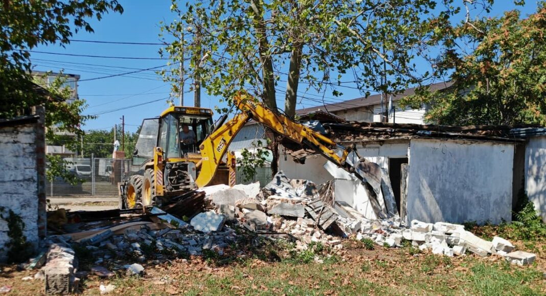 demolare garaje ploiesti