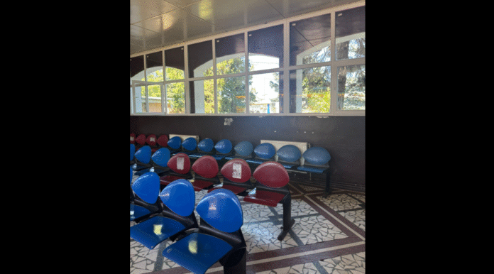 sala asteptare gara de vest ploiesti