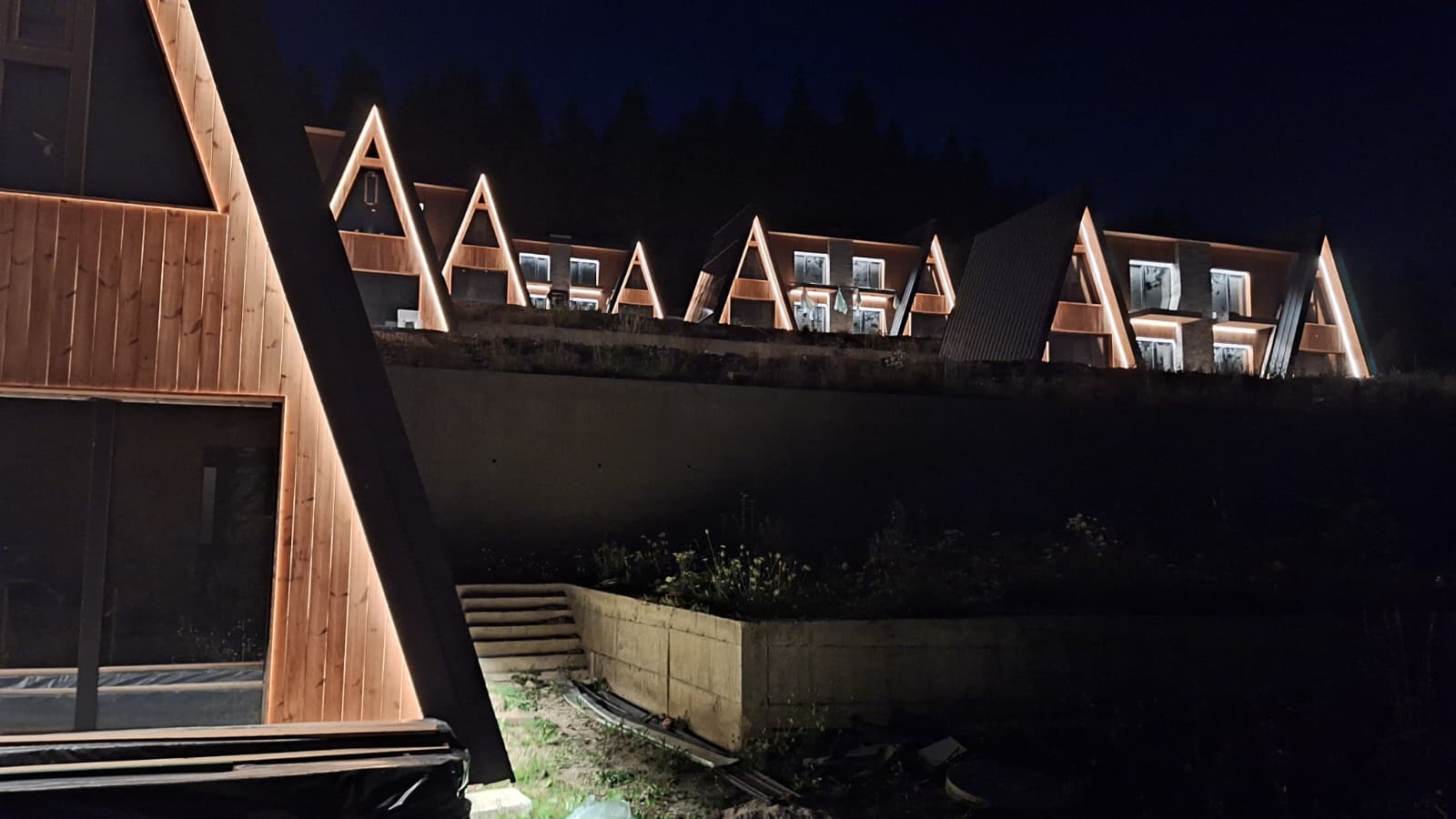 complex turistic valea doftanei alltur