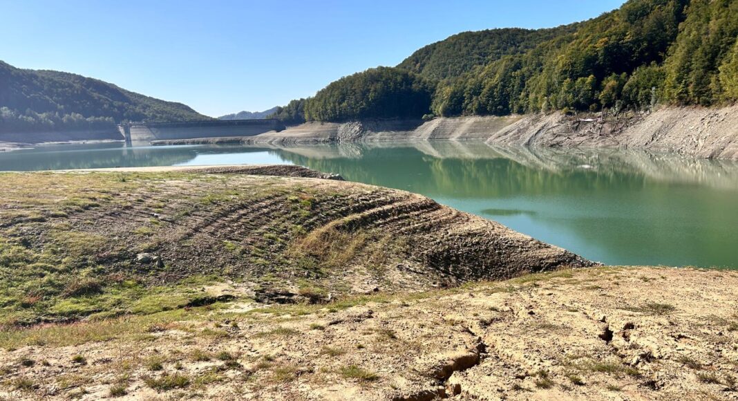 lacul paltinu aproape secat