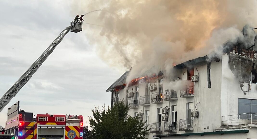 incendiu hotel tatarani