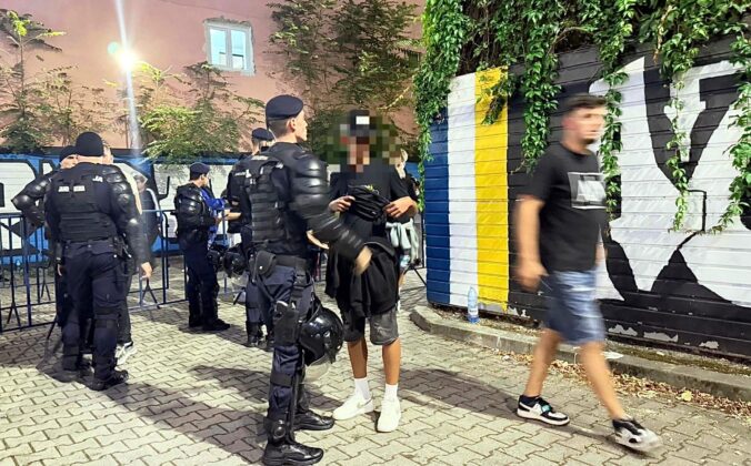 meci petrolul dinamo obiecte interzise