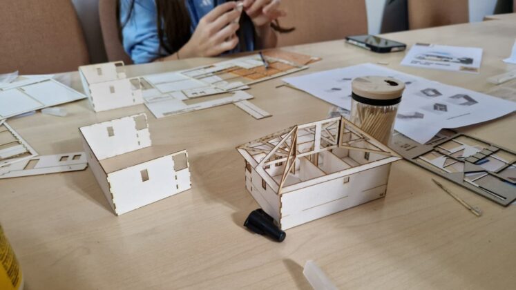 casuta atelier modelism