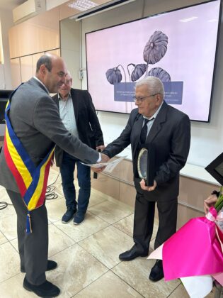 cetateni de onoare la aricestii rahtivani