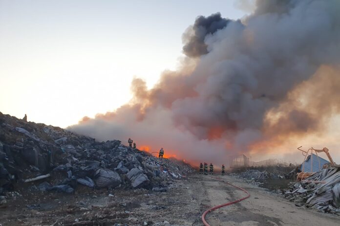 depasiri-amoniac incendiu depozit coseco aricestii rahtivani
